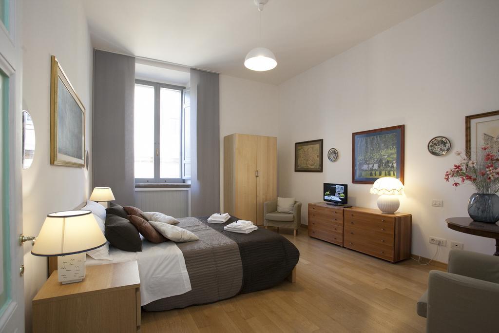 Apartamento House Paganica Roma Habitación foto