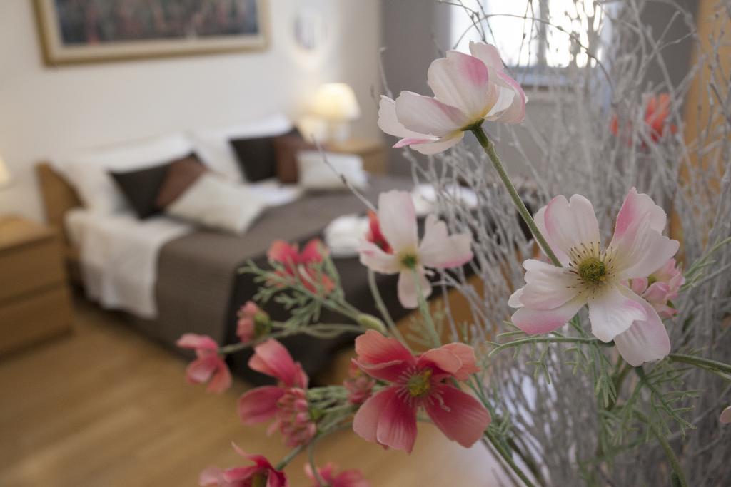 Apartamento House Paganica Roma Habitación foto