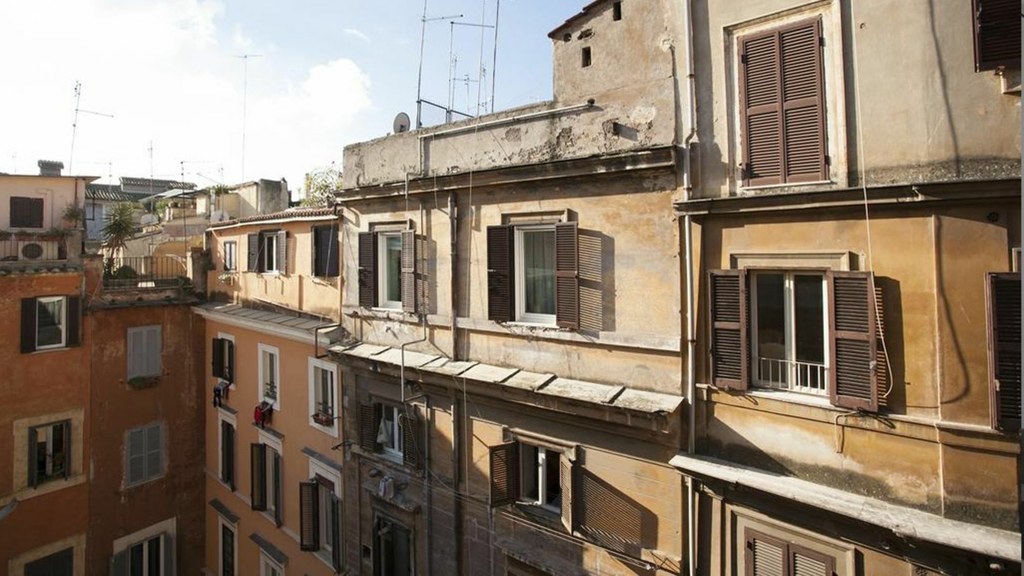 Apartamento House Paganica Roma Exterior foto